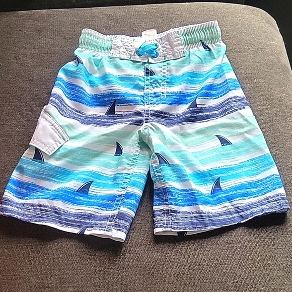 Cat & Jack Boys swim trunks xs (4/5) - Picture 1 of 4